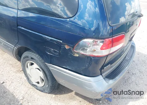 2001 Toyota Sienna Xle from USA, damaged, VIN 4T3ZF13C41U404367